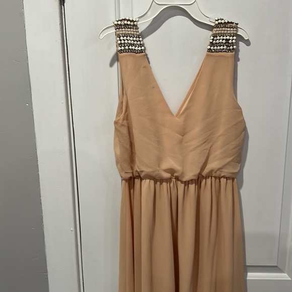 Dress - Picture 4 of 4